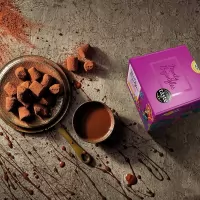 Trufe de ciocolata neagra si pudra de cacao Monty 100g