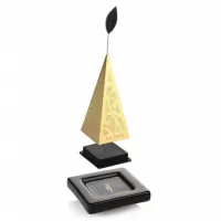 Infuzor piramida suflat cu aur Tea Forte