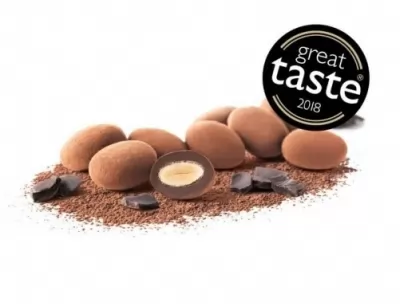 Migdale cu glazura de ciocolata neagra Catanies 80g