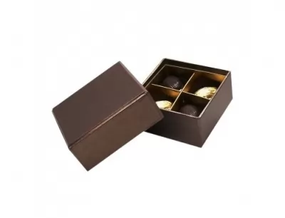 Cutie cu 4 praline de ciocolata belgiana Classic Box Valentino