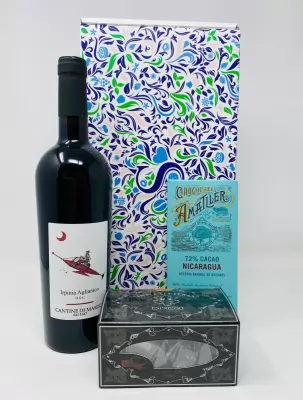 Pachet cadou cu vin rosu, caramele cu espresso si ciocolata neagra