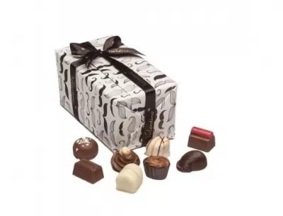 Cutie cu praline asortate de ciocolata belgiana Mister Ballotin Valentino 340g