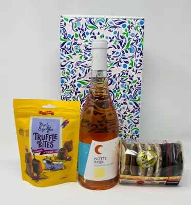 Pachet cadou cu vin rose Notte Rossa turta dulce si trufe de ciocolata Monty