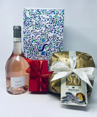 Pachet cadou cu vin rose Alie panetone Brera si praline Valentino