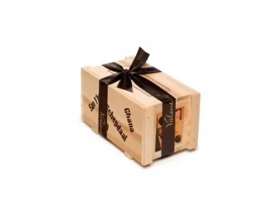 Praline de ciocolata belgiana in cutie de lemn Valentino 180g