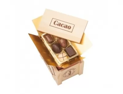 Praline de ciocolata belgiana in cutie de lemn Valentino 180g